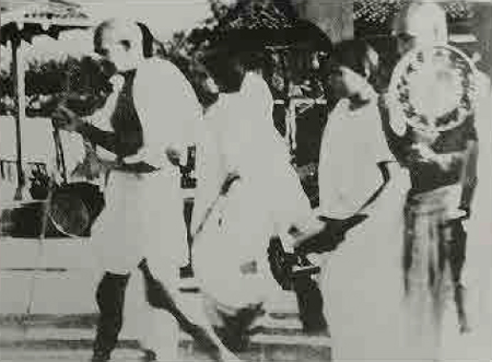 マハトマ・ガンディーと藤井日達猊下